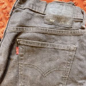 Levi’s 569 30x32 almost black or faded black, loose straight jeans
